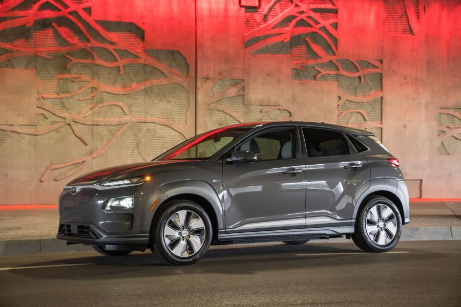  Hyundai Kona Electric (OS) 2018 года  (NA) (фото 12 из 55)